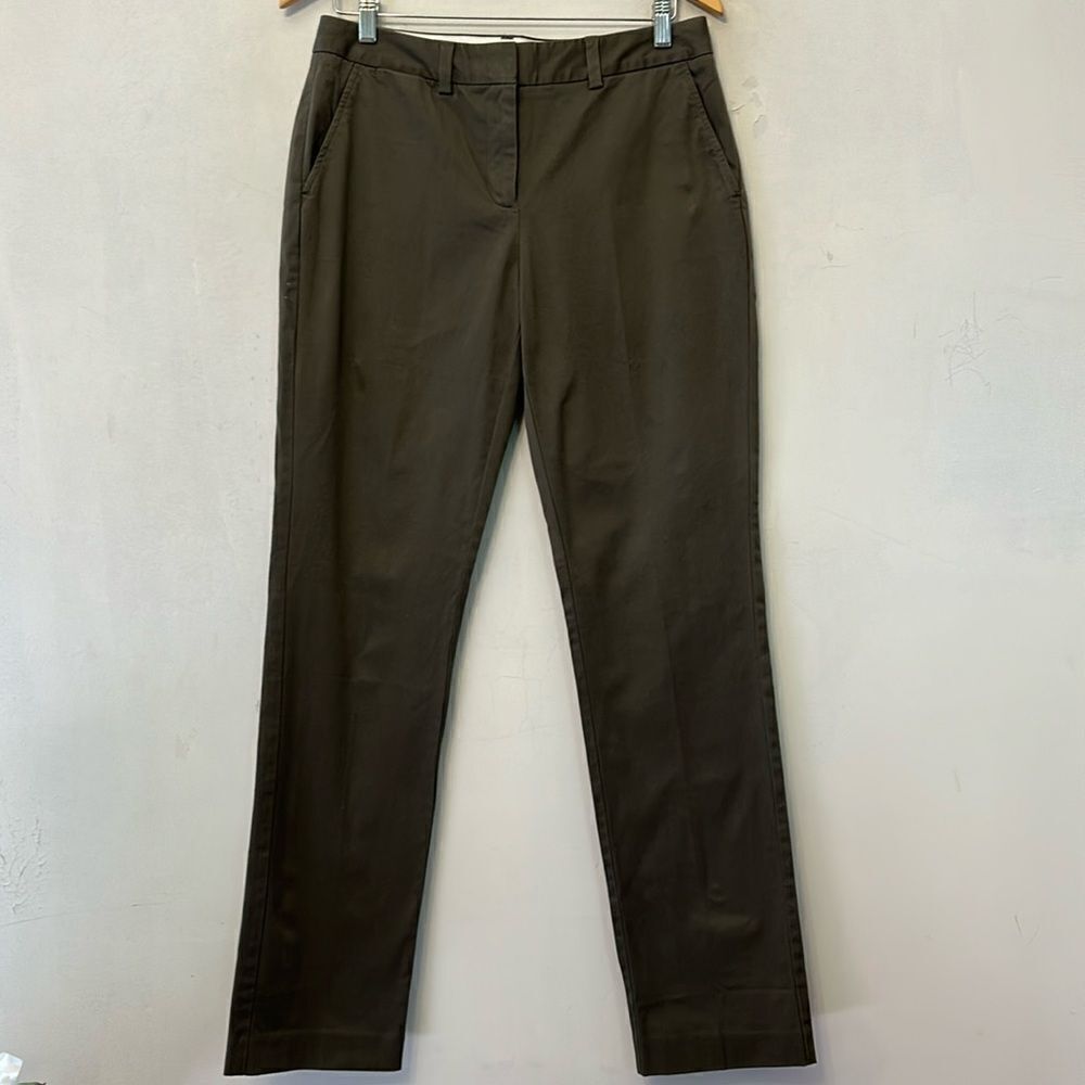 Lands End expedition green mid rise straight leg pants Size 6 New
